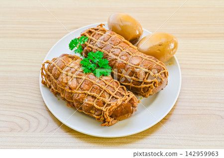 Homemade chicken chashu and seasoned egg Homemade chicken chashu and seasoned egg 142959963