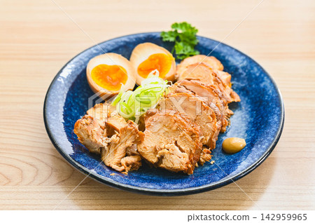 嫩雞肉叉燒醃雞蛋 嫩雞肉叉燒醃雞蛋 142959965