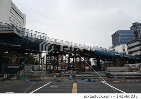 中野站重建工程正在進行中(2026年8月) 中野站重建工程正在進行中(2026年8月) 142960838