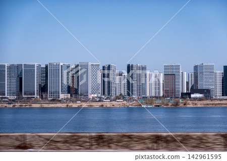 Han River skyline and high-rise buildings Han River skyline and high-rise buildings 142961595