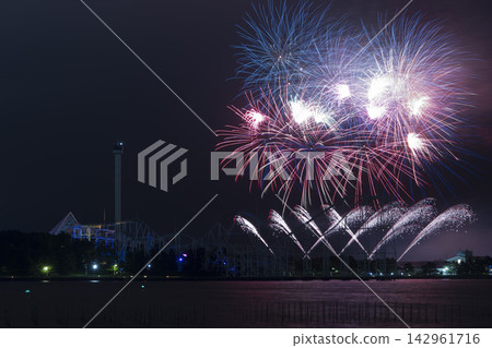 Fireworks on Hakkeijima Fireworks on Hakkeijima 142961716