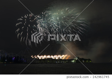 Fireworks on Hakkeijima Fireworks on Hakkeijima 142961745