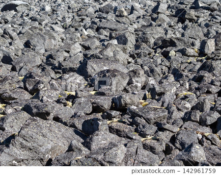 Raw Granite Stones and Crushed Rock Texture for Mining Industry Raw Granite Stones and Crushed Rock Texture for Mining Industry 142961759
