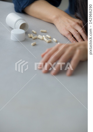 過量用藥影像 過量用藥影像 142966290