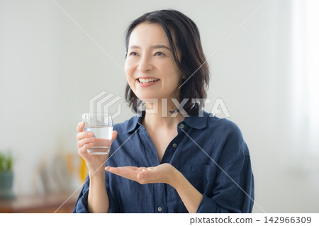 藥物圖像 藥物圖像 142966309