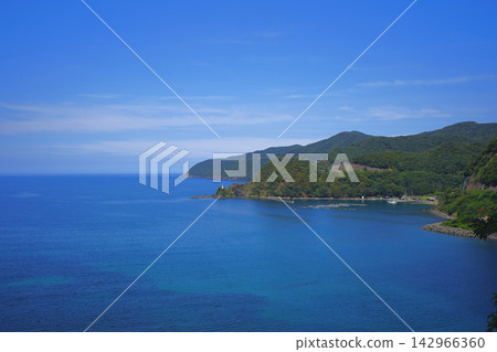 Wakasa Bay, Tagarasu Port, Myojinbana Lighthouse Wakasa Bay, Tagarasu Port, Myojinbana Lighthouse 142966360