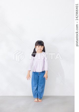 一個活潑的小學生 一個活潑的小學生 142966401