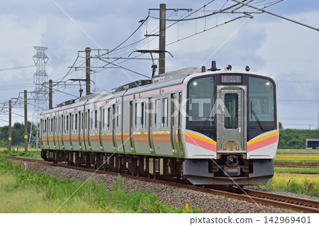 白神線,佐佐木 - 西柴田,JR東日本,E129系,B2編組(新潟) 白神線,佐佐木 - 西柴田,JR東日本,E129系,B2編組(新潟) 142969401