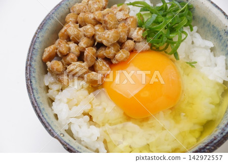 納豆蛋米飯 142972557