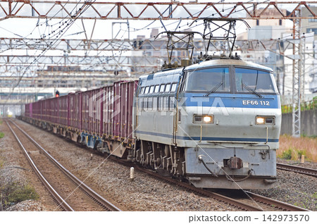 東海道本線平塚JR貨運EF66-112（深田） 142973570