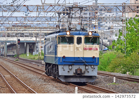 東海道幹線、平塚、JR 貨運、EF65-2087（新鶴見） 142973572