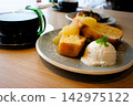 French toast from an old-fashioned coffee shop 142975122