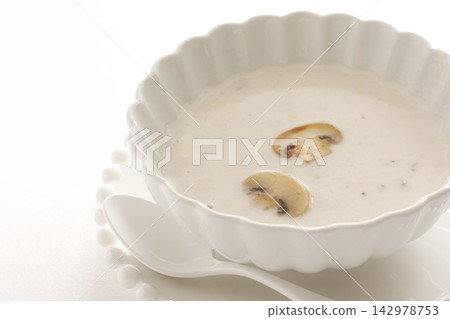 蘑菇奶油湯 蘑菇奶油湯 142978753