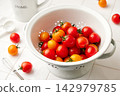 Mini Tomato 142979785