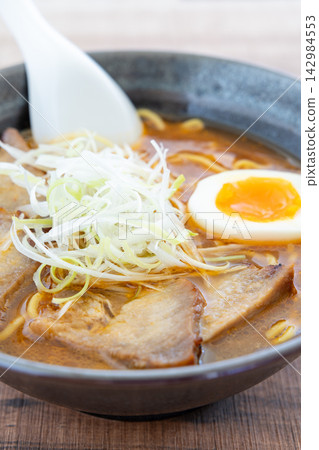Delicious miso pork noodles Delicious miso pork noodles 142984553