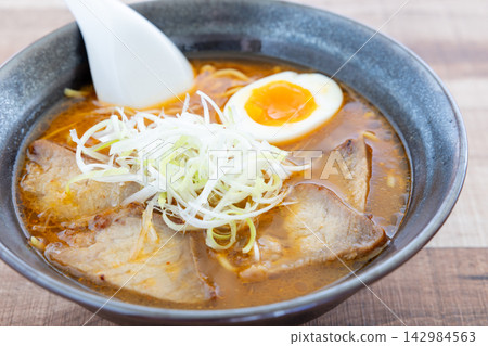 Delicious miso pork noodles Delicious miso pork noodles 142984563