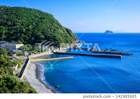 An aerial view of Tsuchikawa Fishing Port in Ichikikushikino City, Kagoshima Prefecture. An aerial view of Tsuchikawa Fishing Port in Ichikikushikino City, Kagoshima Prefecture. 142985085