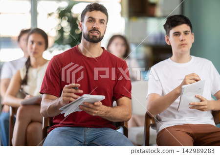Everyone listening to lecture in classroom Everyone listening to lecture in classroom 142989283