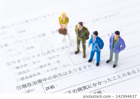 醫療問捲和商人 142994637