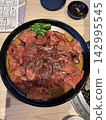 用於日式烤肉的各種牛肉 142995545