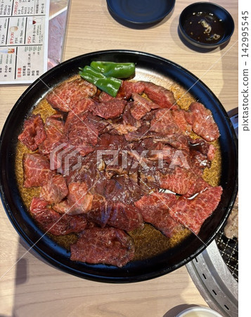 用於日式烤肉的各種牛肉 用於日式烤肉的各種牛肉 142995545