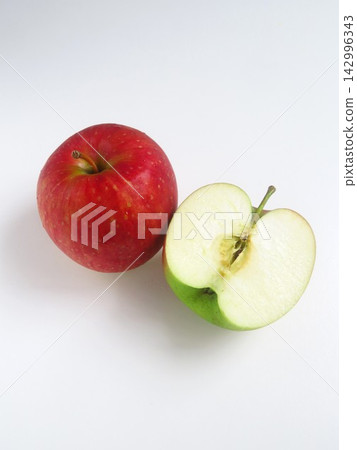 Red apple Red apple 142996343