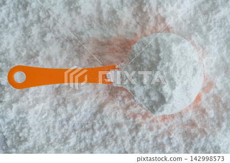 Creatine monohydrate powder texture Creatine monohydrate powder texture 142998573