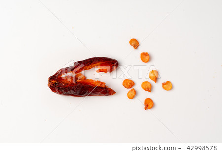 Dry chili pepper isolated, red chilly spice Dry chili pepper isolated, red chilly spice 142998578