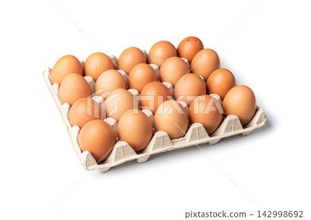 Egg Tray Isolated, Twenty Brown Eggs Pack, Fresh Organic Egg in Container 142998692