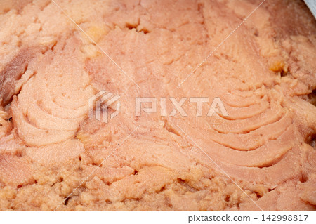 Canned Tuna Close Up, Albacore Fish Chunks in Open Tin Can Canned Tuna Close Up, Albacore Fish Chunks in Open Tin Can 142998817