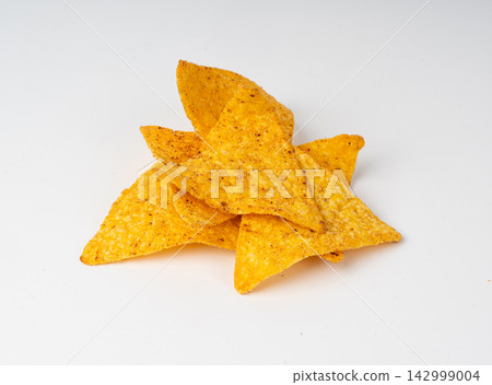 Tortilla chips, mexican nacho snack 142999004