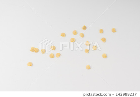 Paprika or red sweet pepper scattered seeds Paprika or red sweet pepper scattered seeds 142999237