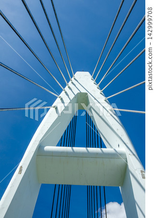 穿過太陽海事橋(靜岡縣湖西市) 穿過太陽海事橋(靜岡縣湖西市) 142999708