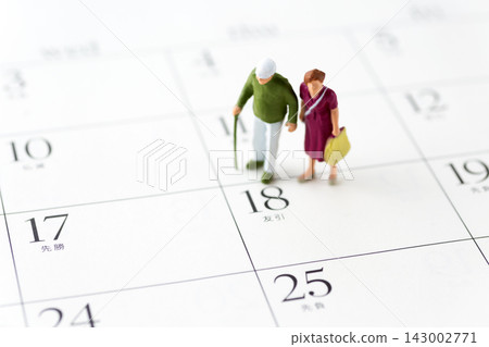 老年夫婦和日曆 老年夫婦和日曆 143002771
