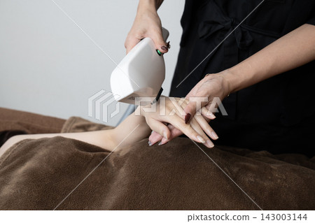 女性手部除毛 143003144