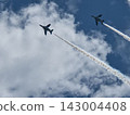 Ascending aircraft 143004408