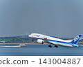 飛機起飛 飛機起飛 143004887