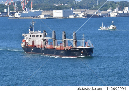 貨船通過關門海峽 貨船通過關門海峽 143006094