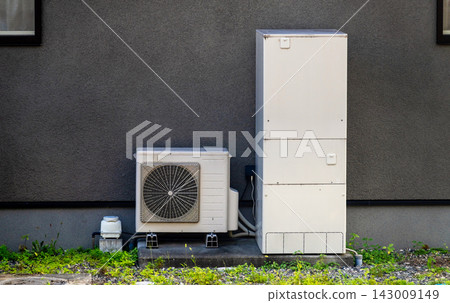 Broken heat pump water heater/EcoCute Broken heat pump water heater/EcoCute 143009149
