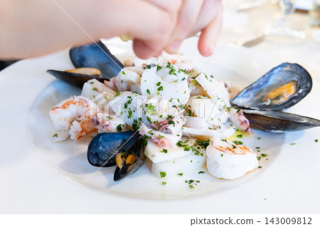 A delicious Italian seafood platter A delicious Italian seafood platter 143009812
