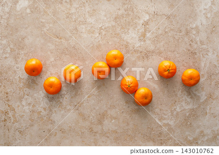 Mandarins fresh orange citrus fruit 143010762