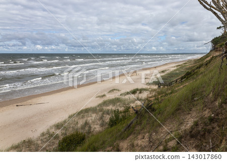 Scenic coastline of the baltic sea in windy weather 143017860