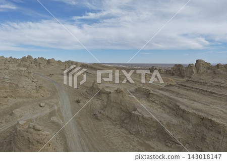 Yardan rises beside the desert tracks Yardan rises beside the desert tracks 143018147
