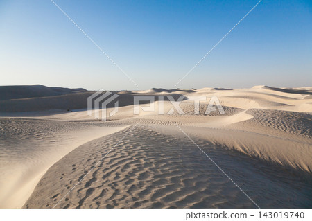 White dunes near Al Khaluf, Oman desert White dunes near Al Khaluf, Oman desert 143019740