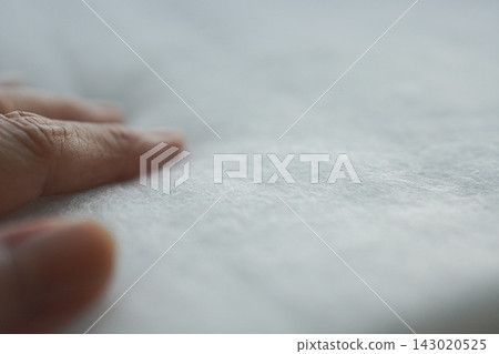 用於包裝保護的加厚白色滌棉緩衝材料。 用於包裝保護的加厚白色滌棉緩衝材料。 143020525