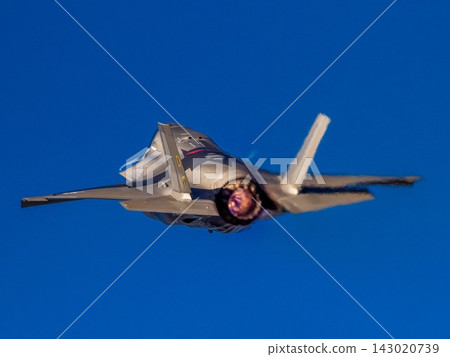 F-35B閃電II戰鬥機,加力飛行,岩國空軍基地。 F-35B閃電II戰鬥機,加力飛行,岩國空軍基地。 143020739