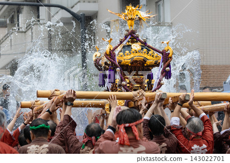 The portable shrine that was lifted during the annual festival of Tomioka Hachimangu Shrine The portable shrine that was lifted during the annual festival of Tomioka Hachimangu Shrine 143022701
