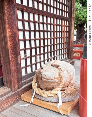 木雕牛像,守護神 木雕牛像,守護神 143023712