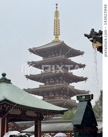 雨中的淺草寺五重塔 雨中的淺草寺五重塔 143023948