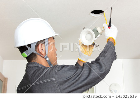 照明燈具安裝；照明燈具及承包商 143025639